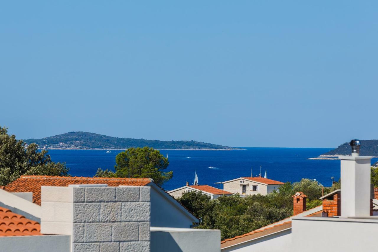 Apartments Mare Trogir Eksteriør bilde