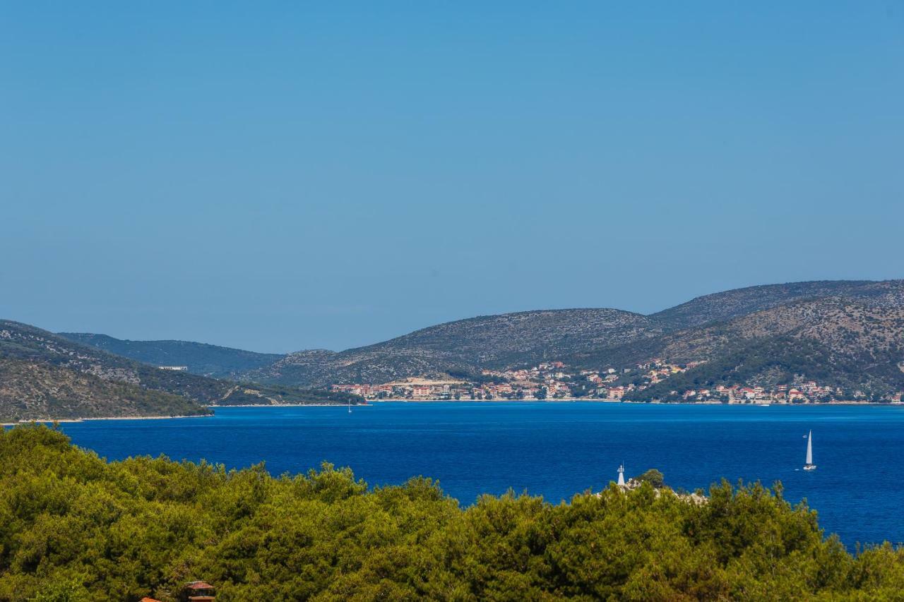 Apartments Mare Trogir Eksteriør bilde