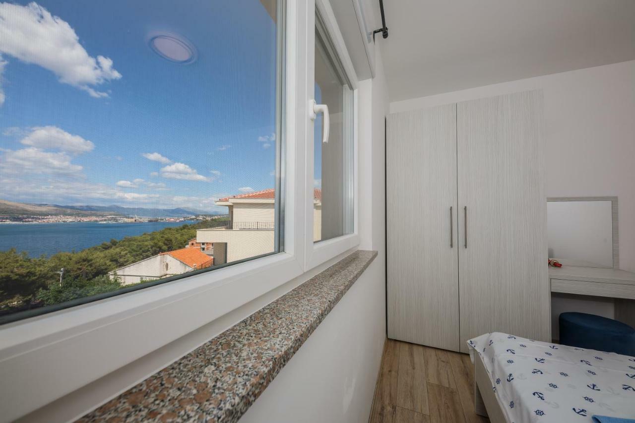 Apartments Mare Trogir Eksteriør bilde