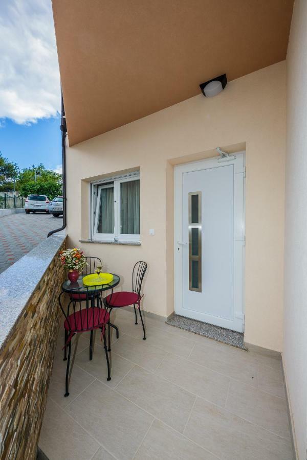 Apartments Mare Trogir Eksteriør bilde
